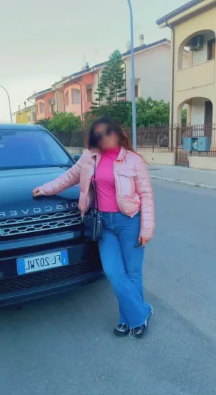 Celina, 36
