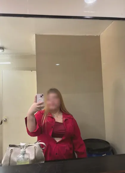 Christina, 26