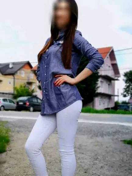 Isabell, 26