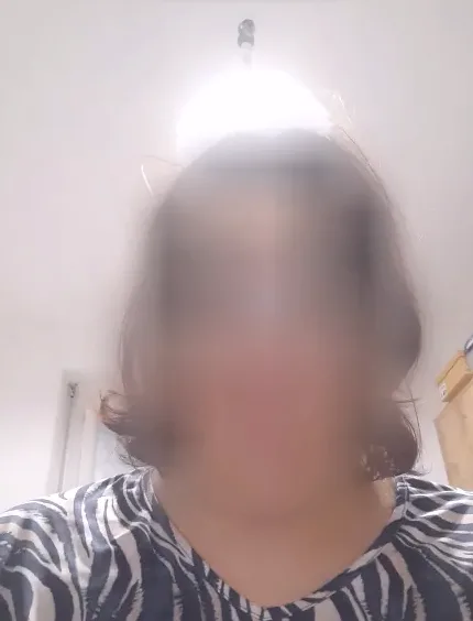 Özlem, 28