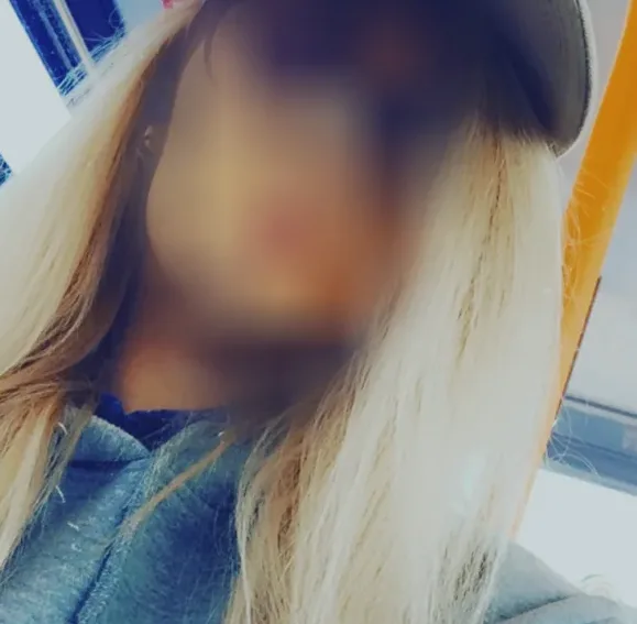 Sophie, 28